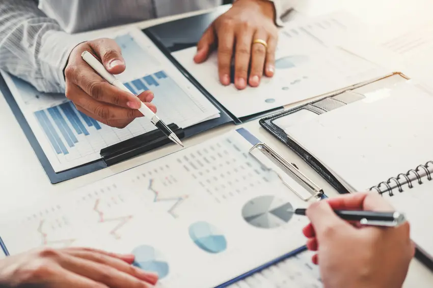 Financial Analysts
