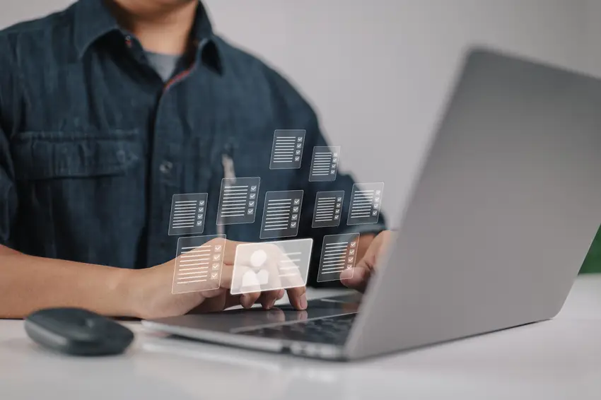 Database Architects