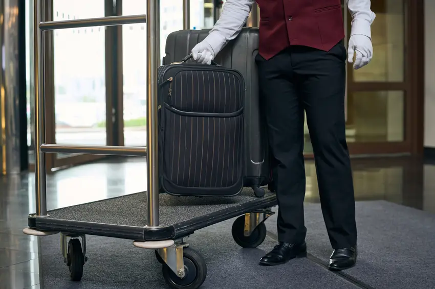 Porters and Bellhops