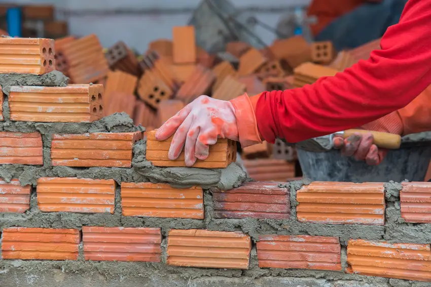 Bricklayers and Blocklayers