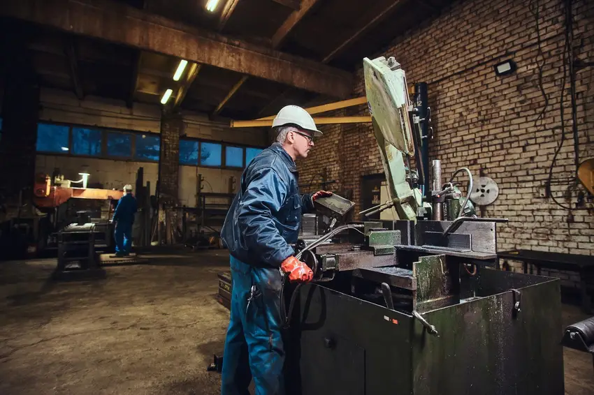 Metal Extrusion Operators